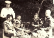 Крайний слева Матюнов, справа Корнилов - сержанты из 4 роты